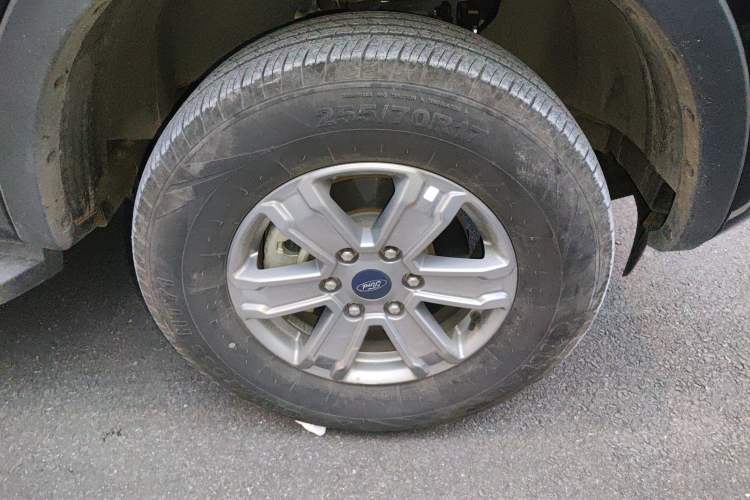 Used Ford Ranger 2023 Shanlin 4x4 Automatic Version Gasoline Right Front Wheel Hub