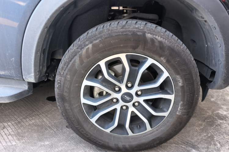 Used Ford Ranger 2023 Trailblazer 4x4 Automatic Version – Gasoline Right Front Wheel Hub