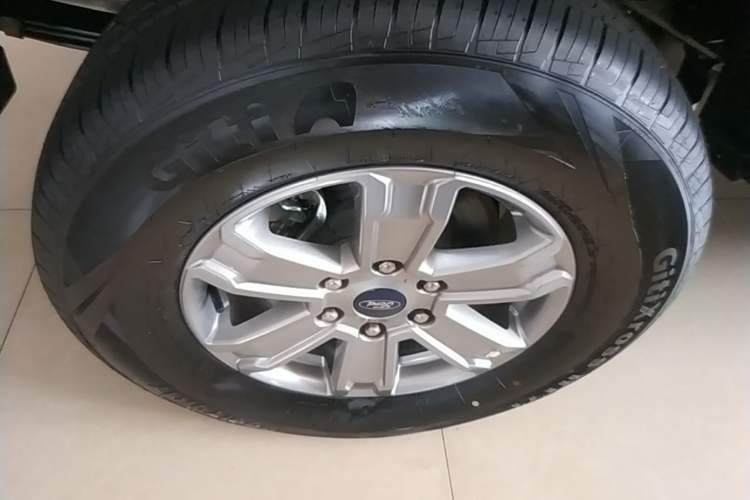Used Ford Ranger 2023 Shanlin 4x4 Automatic Diesel Right Rear Wheel Hub