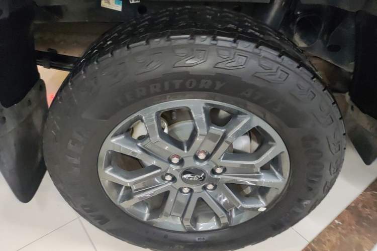 Used Ford Ranger 2023 Trailblazer 4x4 Automatic Off-Road Version – Gasoline Right Rear Wheel Hub