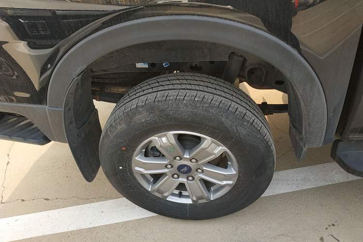 Used Ford Ranger 2023 Shanlin Two-Wheel Drive Manual Gasoline Model Right Rear Wheel Hub