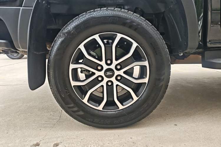 Used Ford Ranger 2023 Trailblazer 4x4 Automatic Diesel Right Rear Wheel Hub
