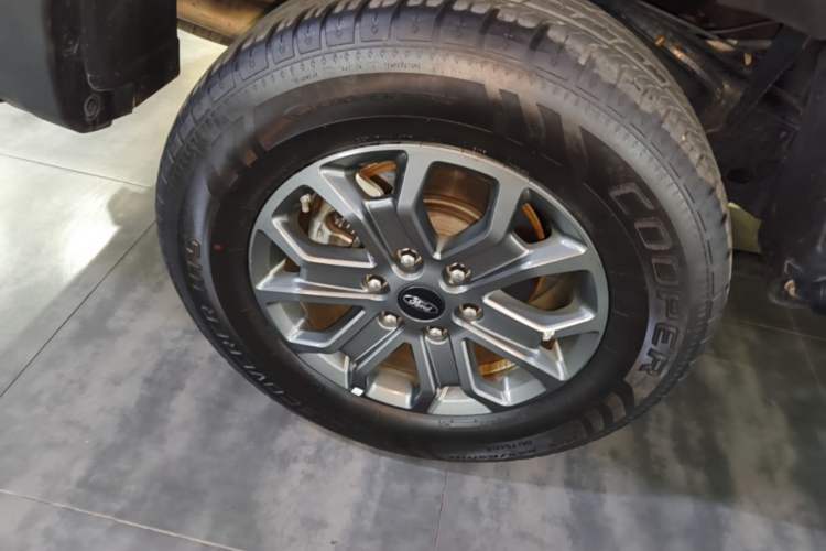 Used Ford Ranger 2023 Wild Terrain 4x4 Automatic Version Gasoline Right Rear Wheel Hub