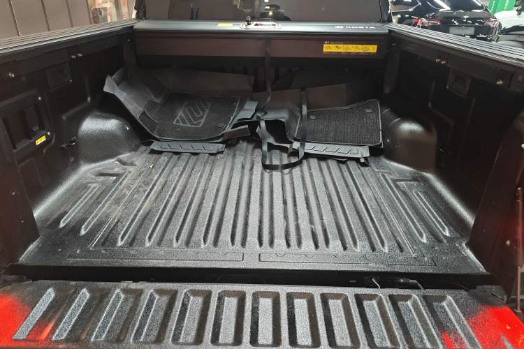 Used Ford Ranger 2023 Trailblazer 4x4 Automatic Version – Gasoline Trunk
