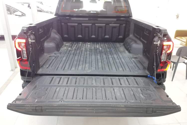 Used Ford Ranger 2023 Shanlin 4x4 Automatic Version Gasoline Trunk