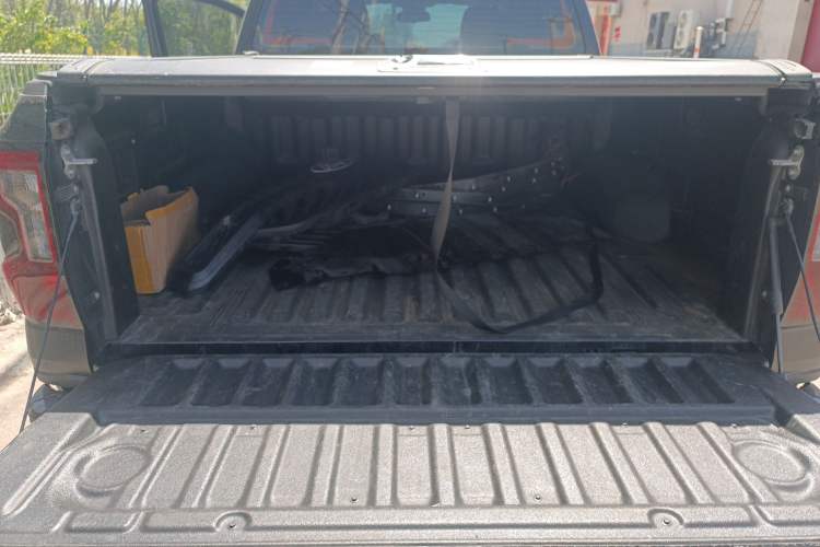 Used Ford Ranger 2023 Shanlin 4x4 Automatic Version Gasoline Trunk