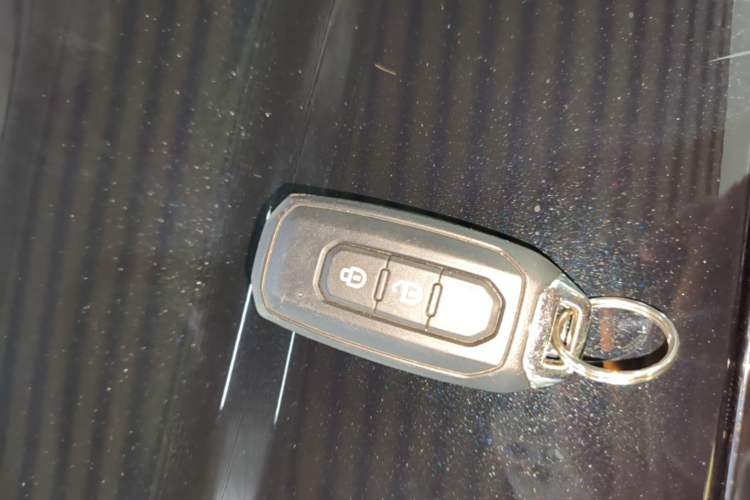 Used Ford Ranger 2023 Wild Terrain 4x4 Automatic Version Gasoline Vehicle Key