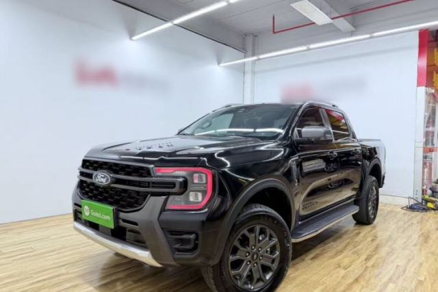 Ford Ranger 2023 Wild Terrain 4x4 Automatic Version Gasoline مستعملة