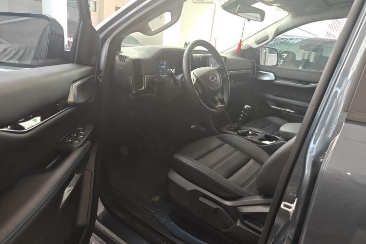 Used Ford Ranger 2023 Shanlin Two-Wheel Drive Manual Gasoline Model Driver Seat