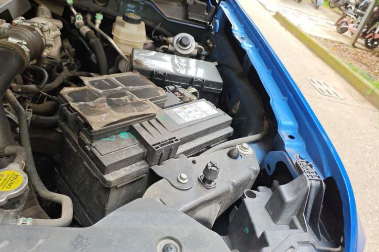 Used Ford Ranger 2023 Shanlin Two-Wheel Drive Automatic Diesel Engine Bay Left