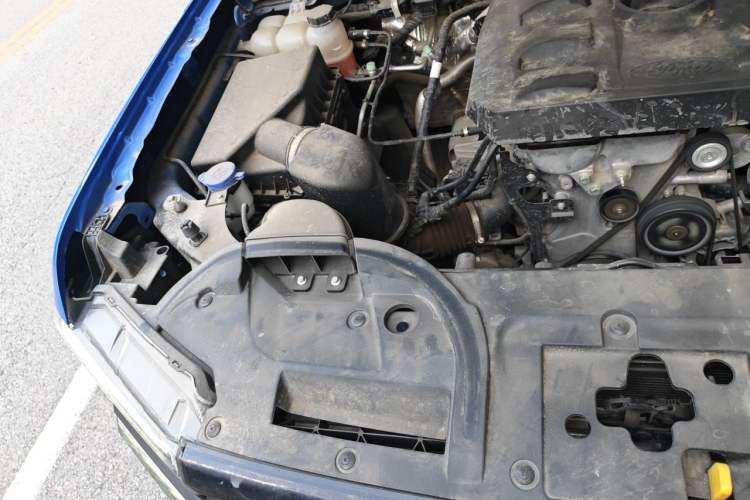 Used Ford Ranger 2023 Trailblazer 4x4 Automatic Version – Gasoline Engine Bay Right