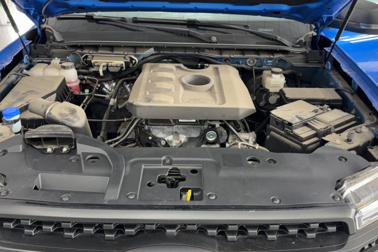 Used Ford Ranger 2023 Shanlin 4x4 Automatic Version Gasoline Engine Bay