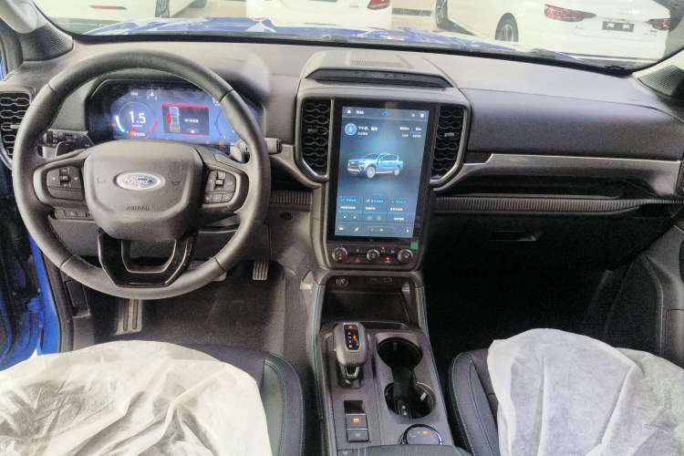 Used Ford Ranger 2023 Shanlin 4x4 Automatic Version Gasoline Interior 2