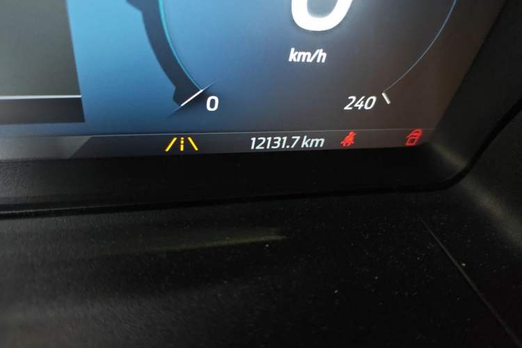 Used Ford Ranger 2023 Trailblazer 4x4 Automatic Version – Gasoline Odometer Close Up