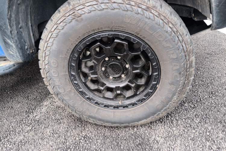 Used Ford Ranger 2023 Trailblazer 4x4 Automatic Off-Road Version – Gasoline Right Front Wheel Hub