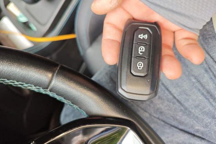 Used Ford Ranger 2023 Shanlin Two-Wheel Drive Automatic Diesel Vehicle Key