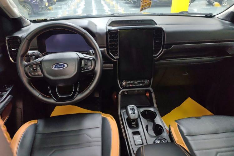 Used Ford Ranger 2023 Trailblazer 4x4 Automatic Off-Road Version – Gasoline Center Console