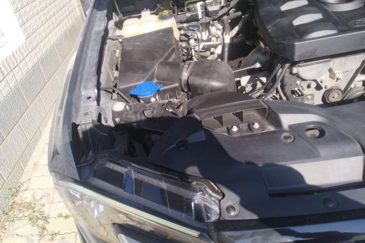 Used Ford Ranger 2023 Trailblazer 4x4 Automatic Version – Gasoline Engine Bay Right