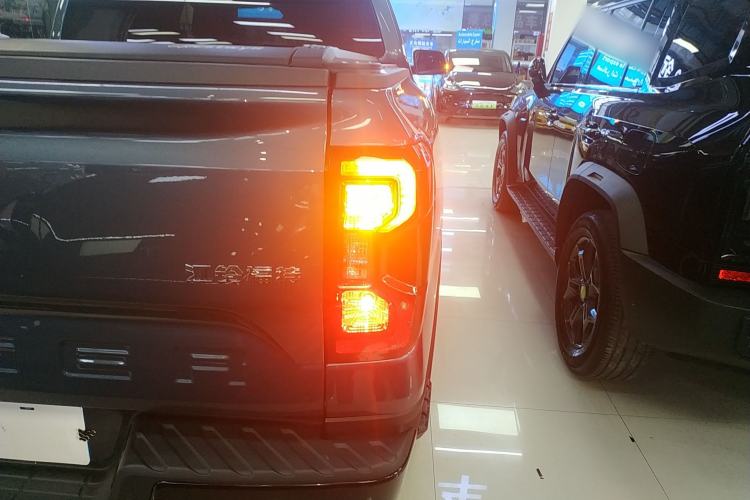Used Ford Ranger 2023 Trailblazer 4x4 Automatic Version – Gasoline Exterior 6
