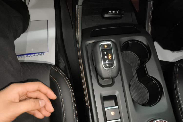 Used Ford Ranger 2023 Trailblazer 4x4 Automatic Version – Gasoline Gear Lever
