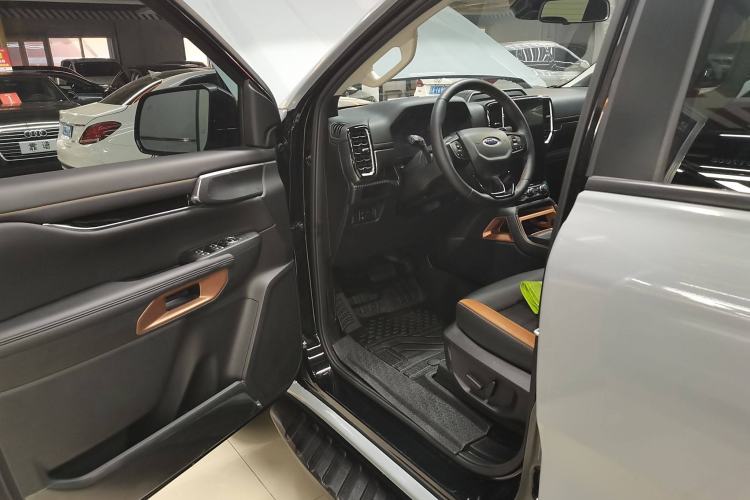 Used Ford Ranger 2023 Trailblazer 4x4 Automatic Version – Gasoline Left Front Seat