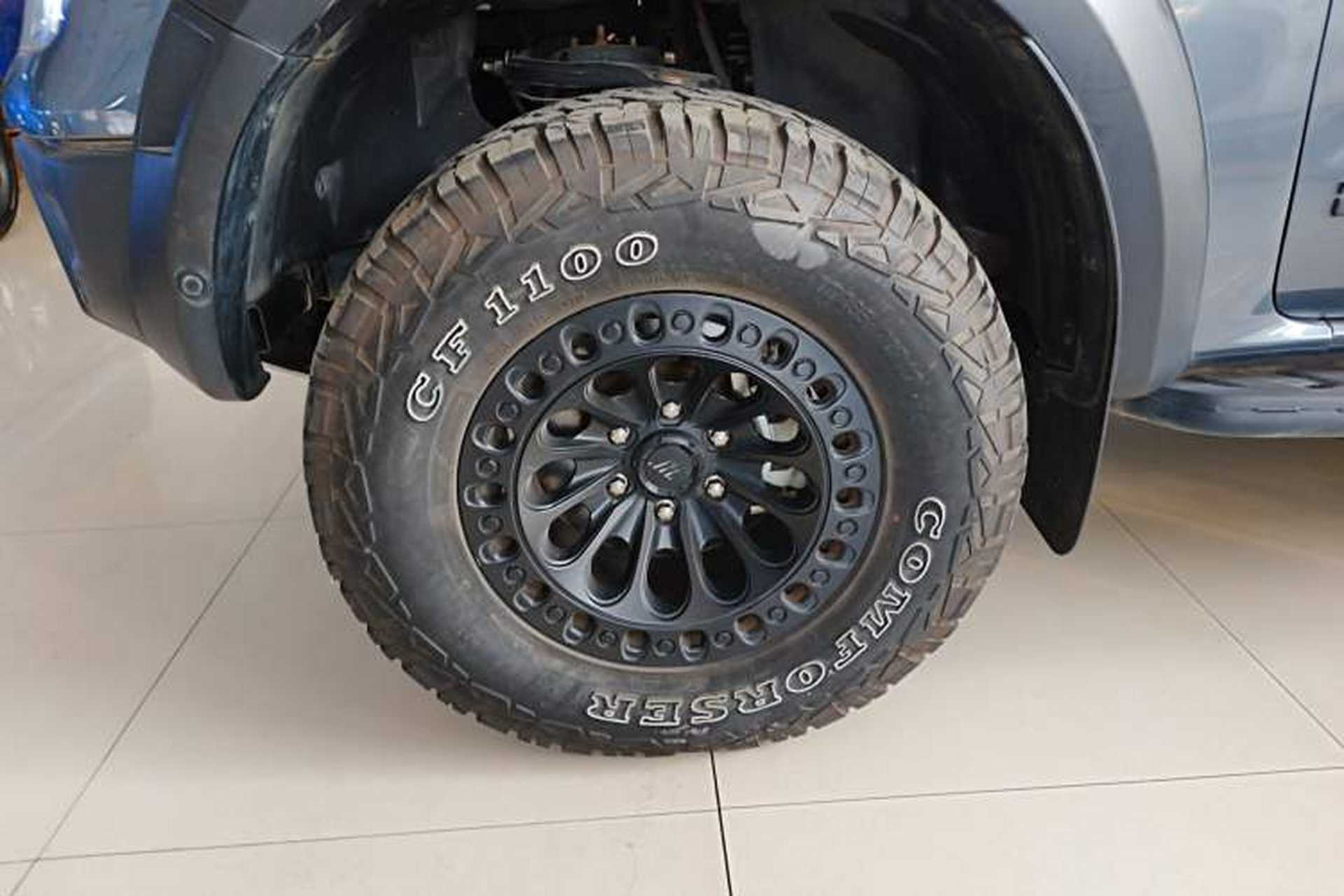 Used Ford Ranger 2023 Wild Terrain 4x4 Automatic Version Gasoline Left Front Wheel Hub