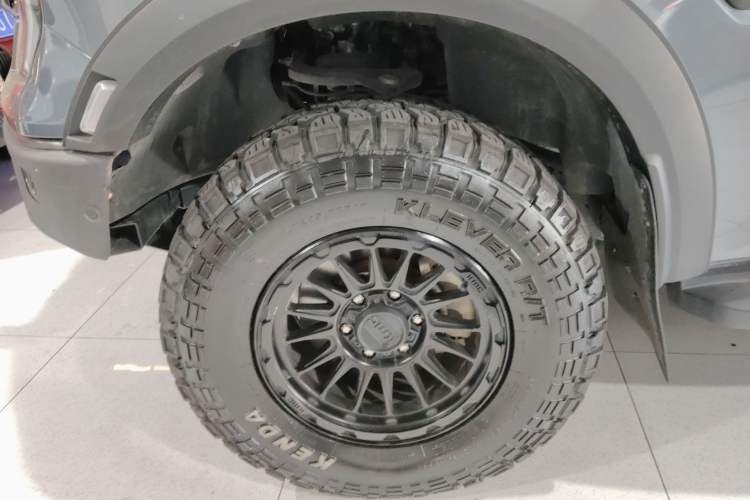 Used Ford Ranger 2023 Shanlin 4x4 Manual Diesel Left Front Wheel Hub