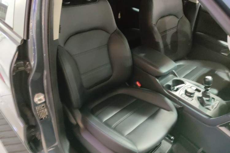Used Ford Ranger 2023 Shanlin 4x4 Manual Diesel Right Front Seat