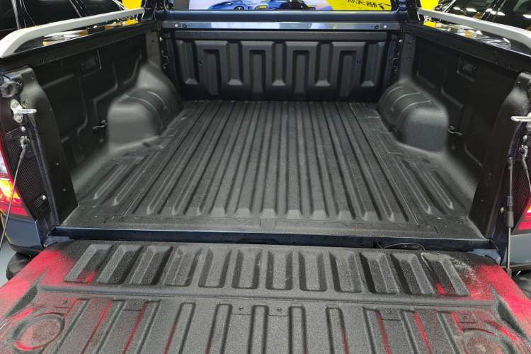 Used Ford Ranger 2023 Trailblazer 4x4 Automatic Off-Road Version – Gasoline Trunk