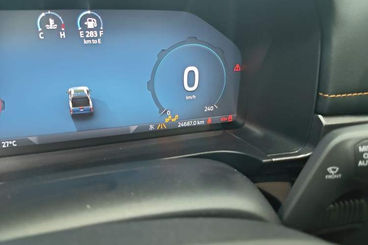 Used Ford Ranger 2023 Trailblazer 4x4 Automatic Version – Gasoline Odometer Close Up
