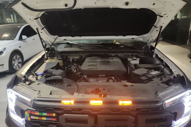Used Ford Ranger 2023 Trailblazer 4x4 Automatic Version – Gasoline Engine Bay