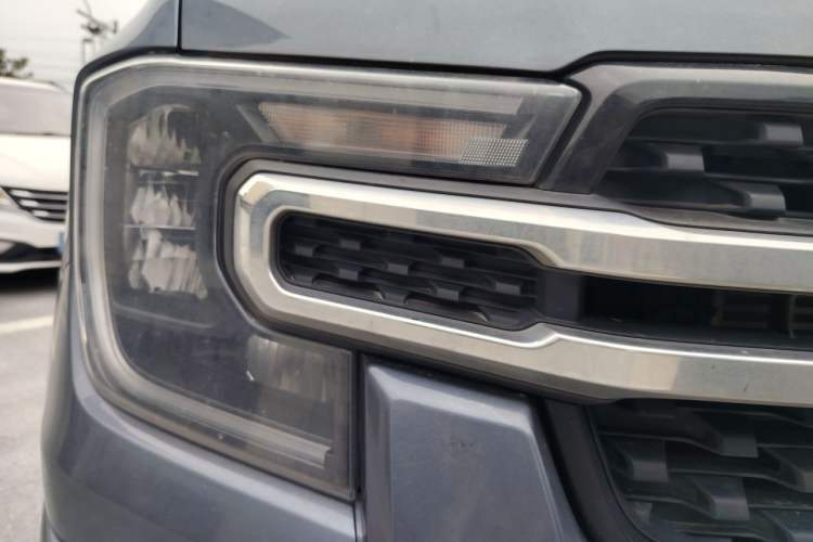 Used Ford Ranger 2023 Trailblazer 4x4 Automatic Version – Gasoline Right Front Headlight