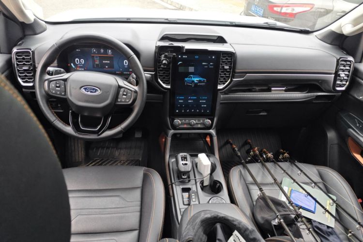 Used Ford Ranger 2023 Trailblazer 4x4 Automatic Version – Gasoline Center Console