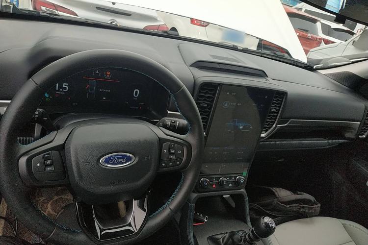 Used Ford Ranger 2023 Shanlin Two-Wheel Drive Manual Gasoline Model Center Console