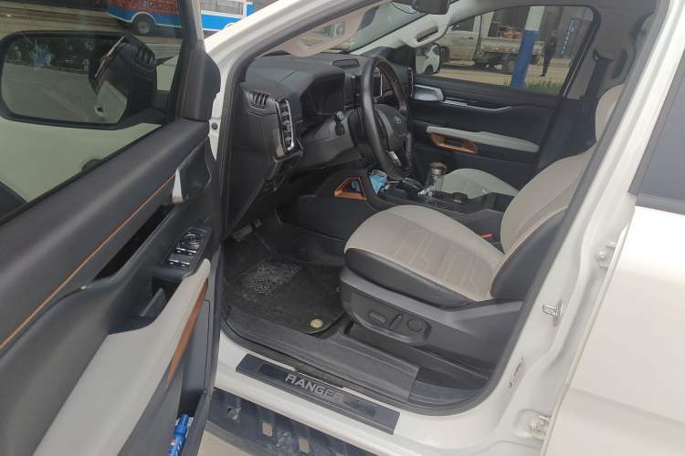 Used Ford Ranger 2023 Trailblazer 4x4 Automatic Off-Road Version – Gasoline Driver Seat