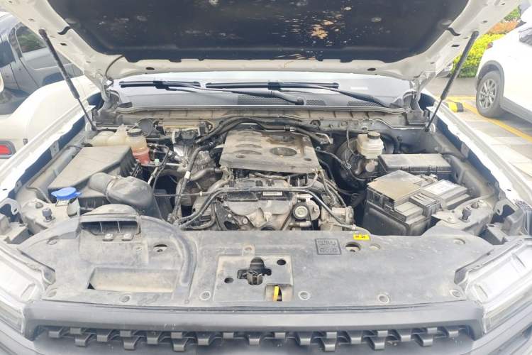 Used Ford Ranger 2023 Shanlin 4x4 Automatic Version Gasoline Engine Bay