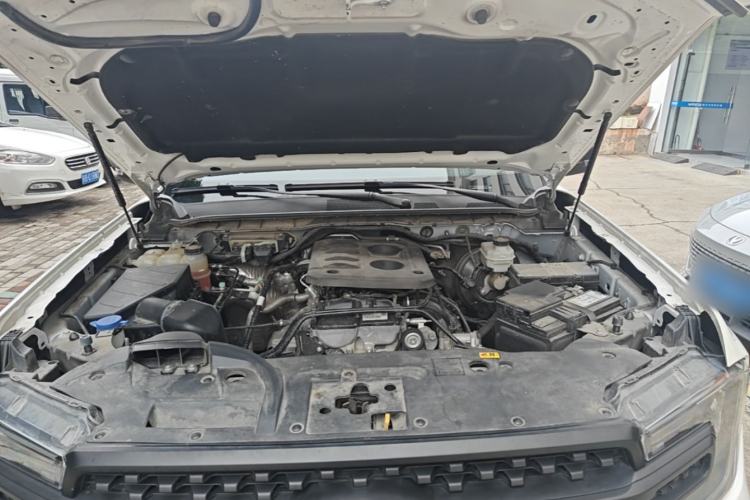 Used Ford Ranger 2023 Shanlin 4x4 Automatic Version Gasoline Engine Bay