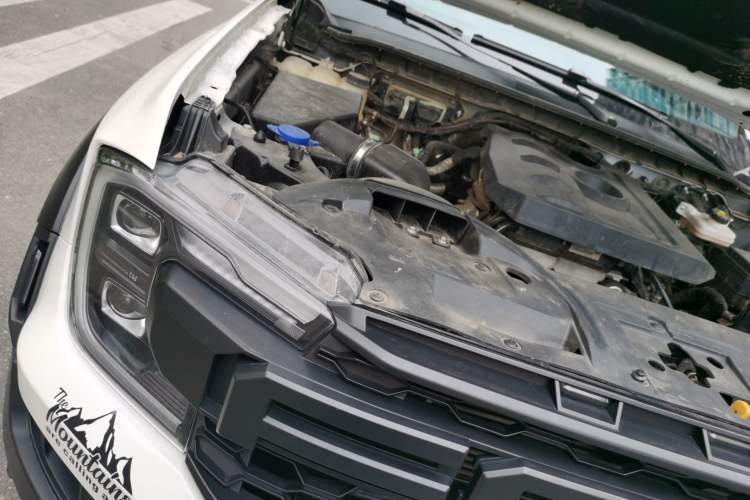 Used Ford Ranger 2023 Wild Terrain 4x4 Automatic Version Gasoline Engine Bay Right