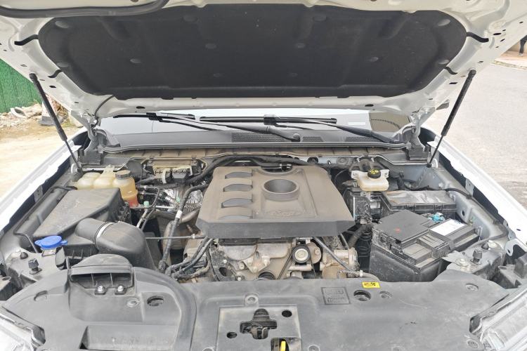 Used Ford Ranger 2023 Trailblazer 4x4 Automatic Version – Gasoline Engine Bay