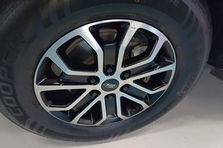 Used Ford Ranger 2023 Trailblazer 4x4 Automatic Version – Gasoline Exterior 7