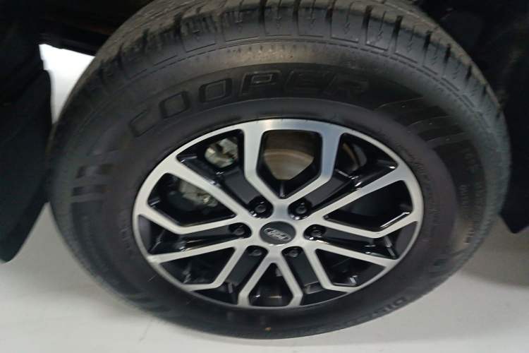 Used Ford Ranger 2023 Trailblazer 4x4 Automatic Version – Gasoline Exterior 8