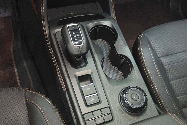 Used Ford Ranger 2023 Trailblazer 4x4 Automatic Version – Gasoline Gear Lever