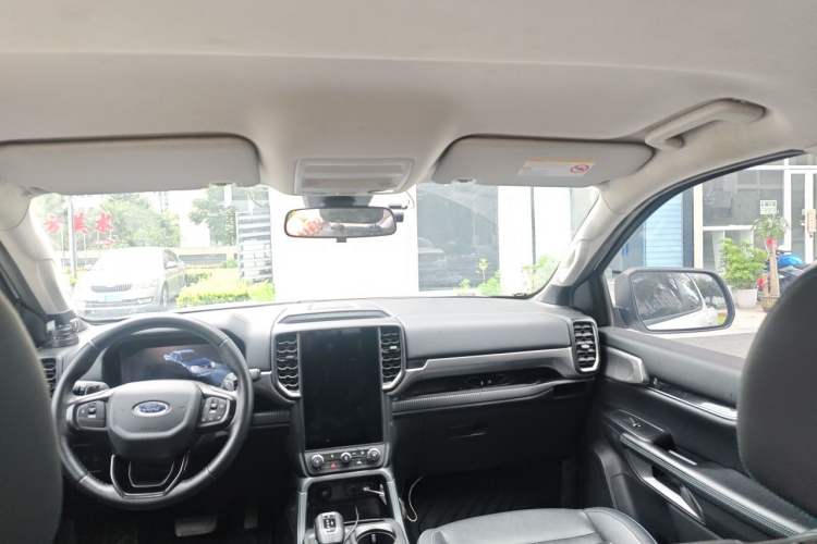 Used Ford Ranger 2023 Shanlin 4x4 Automatic Version Gasoline Headliner