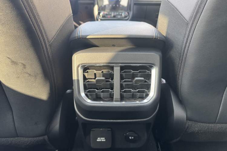 Used Ford Ranger 2023 Trailblazer 4x4 Automatic Off-Road Version – Gasoline Interior 3