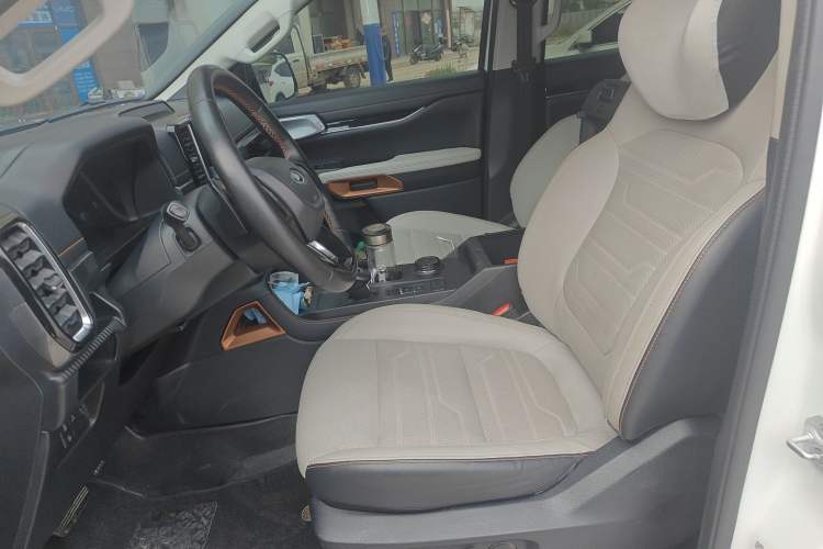 Used Ford Ranger 2023 Trailblazer 4x4 Automatic Off-Road Version – Gasoline Left Front Seat