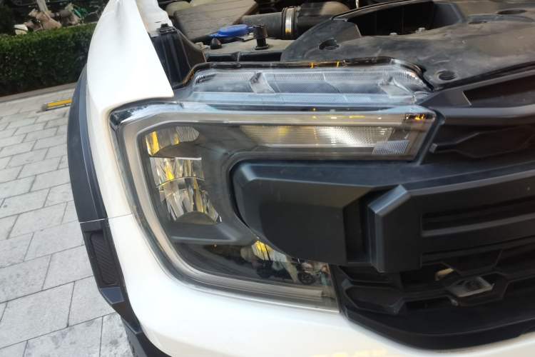 Used Ford Ranger 2023 Trailblazer 4x4 Automatic Version – Gasoline Right Front Headlight