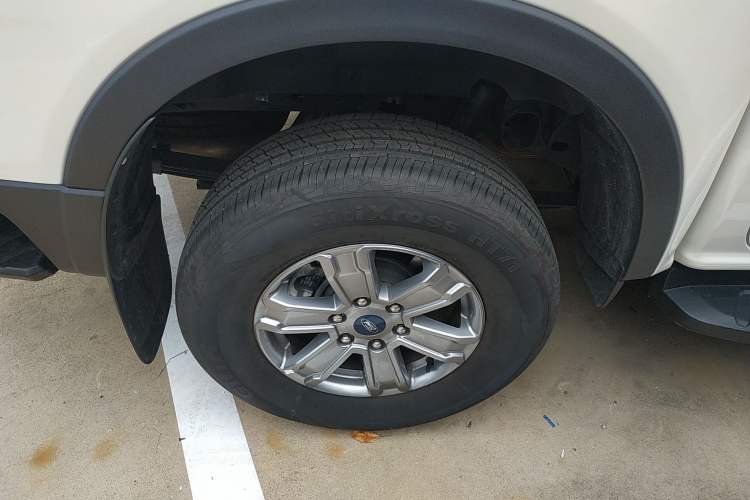 Used Ford Ranger 2023 Shanlin Two-Wheel Drive Manual Gasoline Model Right Rear Wheel Hub