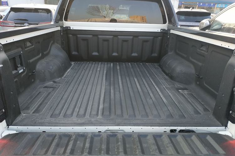 Used Ford Ranger 2023 Wild Terrain 4x4 Automatic Version Gasoline Trunk