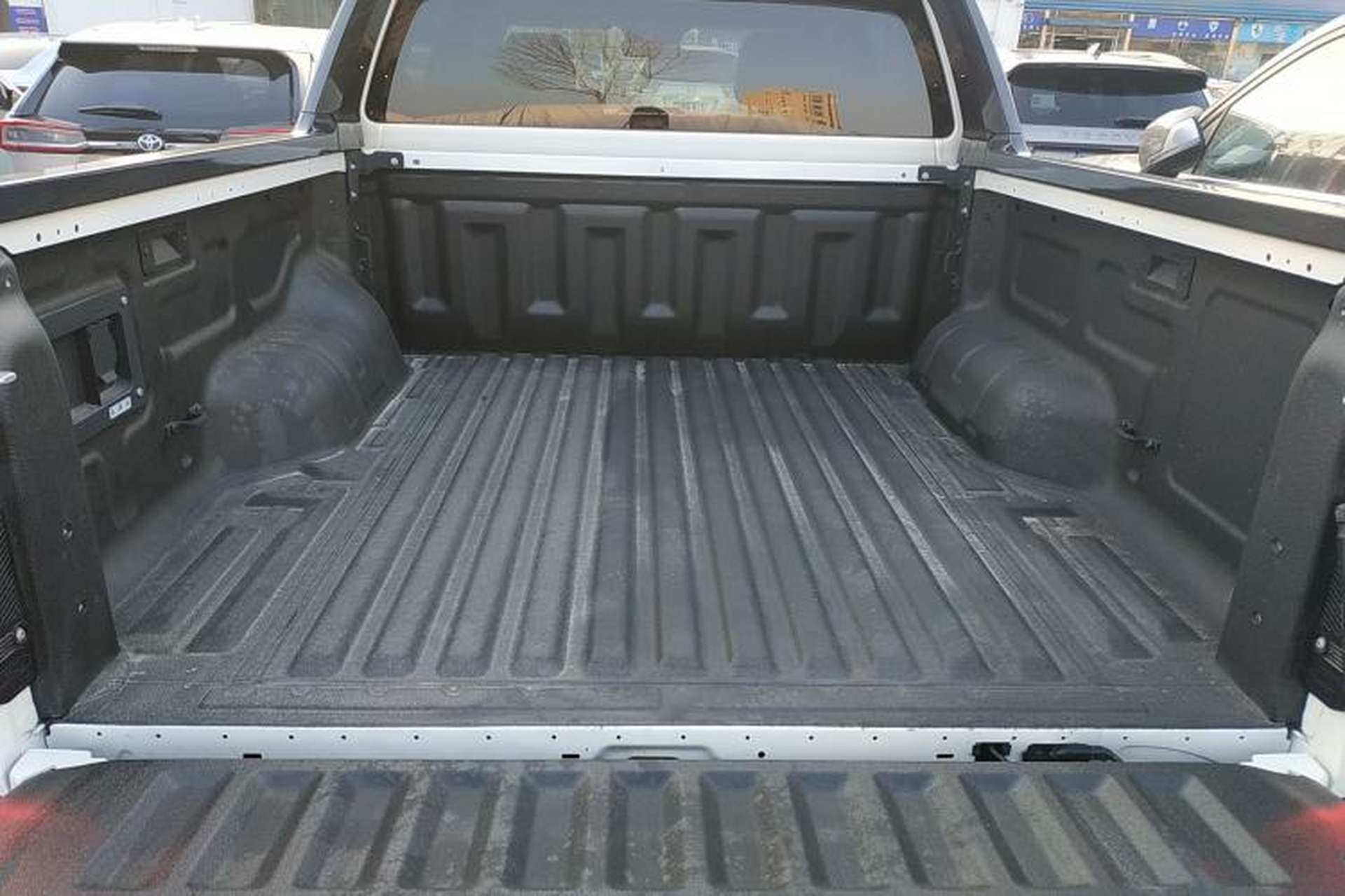 Used Ford Ranger 2023 Wild Terrain 4x4 Automatic Version Gasoline Trunk