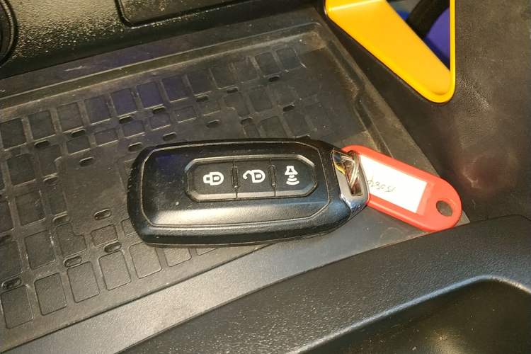Used Ford Ranger 2023 Wild Terrain 4x4 Automatic Version Gasoline Vehicle Key